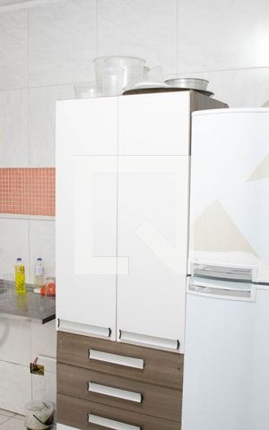 Casa à venda com 190m², 5 quartos e 2 vagas Casa à venda com 190m², 5 quartos e 2 vagasCozinha