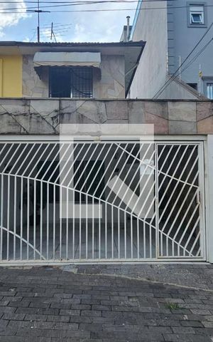 Casa à venda com 225m², 3 quartos e 1 vaga Casa à venda com 225m², 3 quartos e 1 vagaFachada - plaquinha