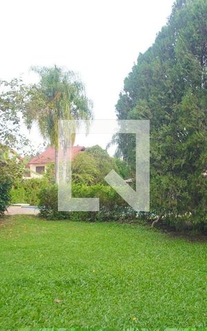 Casa à venda com 450m², 3 quartos e 2 vagasÁrea externa