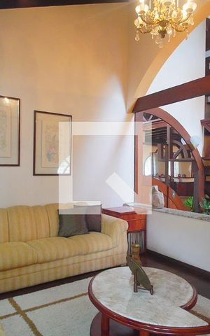Casa à venda com 450m², 3 quartos e 2 vagasSala 
