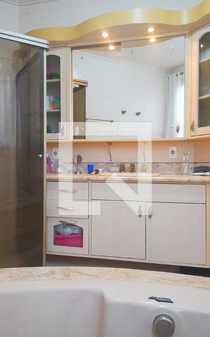 Casa à venda com 450m², 3 quartos e 2 vagasBanheiro da Suíte