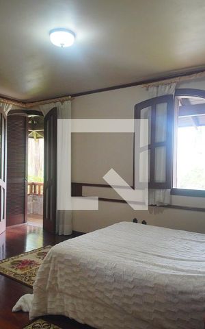 Casa à venda com 450m², 3 quartos e 2 vagas Suite
