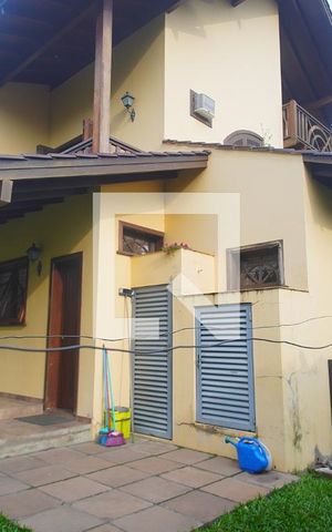 Casa à venda com 450m², 3 quartos e 2 vagasÁrea externa