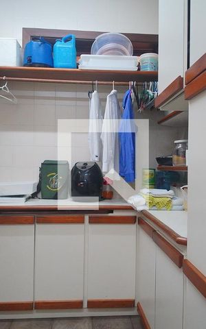Casa à venda com 450m², 3 quartos e 2 vagasÁrea de Serviço