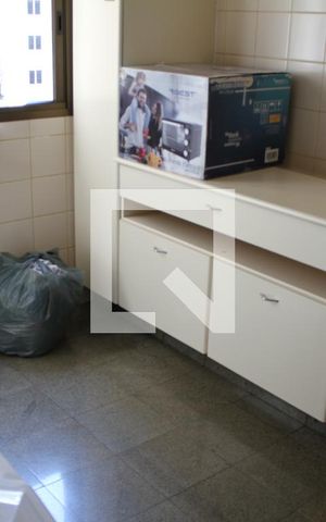 Apartamento à venda com 250m², 4 quartos e 2 vagasLavanderia