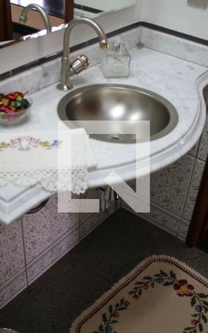 Apartamento à venda com 250m², 4 quartos e 2 vagasBanheiro 1