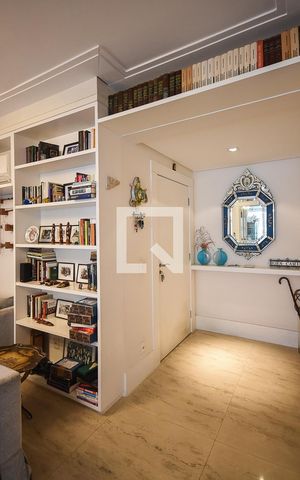 Apartamento para alugar com 168m², 3 quartos e 4 vagas Apartamento para alugar com 168m², 3 quartos e 4 vagasHall de entrada