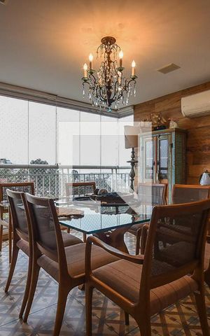 Apartamento para alugar com 168m², 3 quartos e 4 vagas Apartamento para alugar com 168m², 3 quartos e 4 vagasVaranda