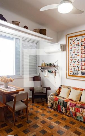 Apartamento à venda com 83m², 3 quartos e sem vagaSala