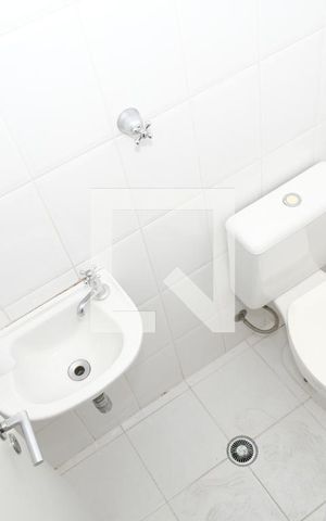 Apartamento para alugar com 95m², 3 quartos e 2 vagasBanheiro de Serviço