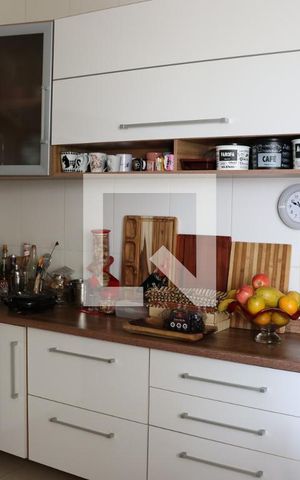 Apartamento à venda com 94m², 3 quartos e 1 vaga Apartamento à venda com 94m², 3 quartos e 1 vagaCozinha - Armários
