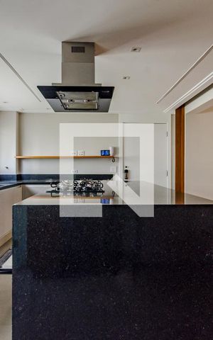 Apartamento à venda com 140m², 3 quartos e 2 vagasCozinha