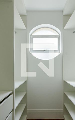 Apartamento à venda com 140m², 3 quartos e 2 vagasCloset da suíte 2