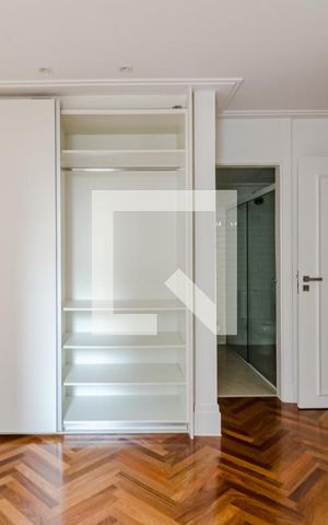 Apartamento à venda com 140m², 3 quartos e 2 vagasSuíte 1