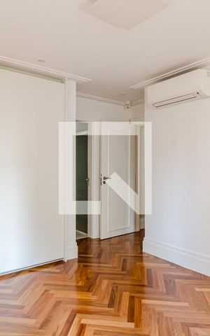 Apartamento à venda com 140m², 3 quartos e 2 vagasSuíte 1