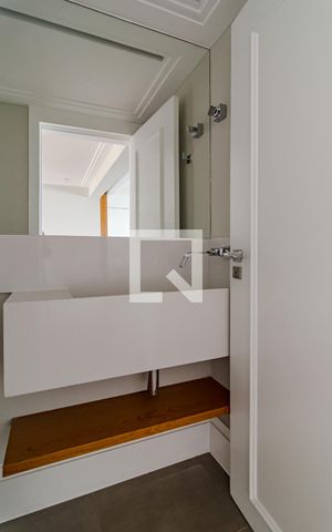 Apartamento à venda com 140m², 3 quartos e 2 vagasLavabo