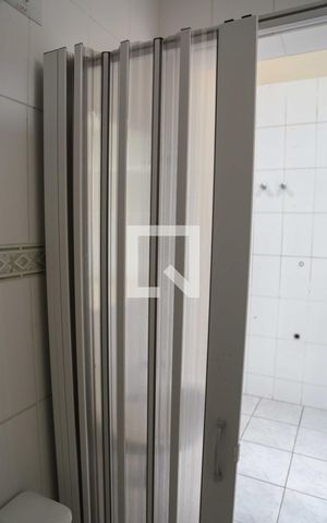 Casa à venda com 320m², 4 quartos e 1 vaga Casa à venda com 320m², 4 quartos e 1 vagaBanheiro