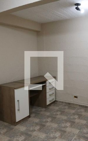 Casa à venda com 320m², 4 quartos e 1 vaga Casa à venda com 320m², 4 quartos e 1 vagaQuarto