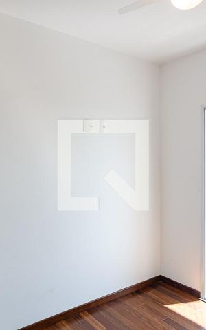 Apartamento para alugar com 81m², 3 quartos e 2 vagas Apartamento para alugar com 81m², 3 quartos e 2 vagasSuíte