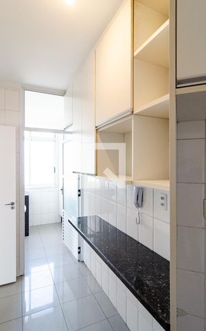Apartamento para alugar com 81m², 3 quartos e 2 vagas Apartamento para alugar com 81m², 3 quartos e 2 vagasCozinha