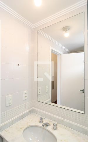 Apartamento para alugar com 81m², 3 quartos e 2 vagas Apartamento para alugar com 81m², 3 quartos e 2 vagasBanheiro da Suíte