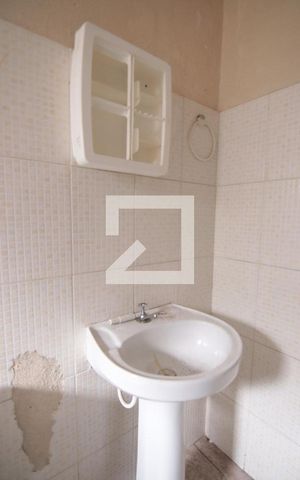 Casa para alugar com 37m², 1 quarto e sem vagaBanheiro