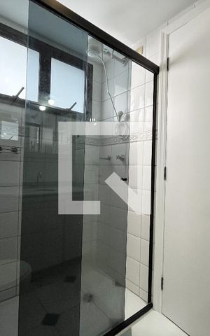 Apartamento à venda com 40m², 1 quarto e 1 vaga Apartamento à venda com 40m², 1 quarto e 1 vagaBanheiro