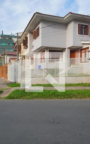 Casa à venda com 162m², 3 quartos e 3 vagasFachada