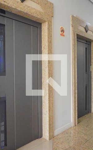 Apartamento à venda com 67m², 2 quartos e 1 vagaHall elevador