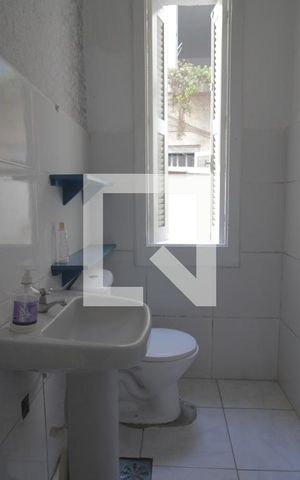 Casa à venda com 184m², 5 quartos e 2 vagasBanheiro
