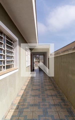 Casa à venda com 299m², 3 quartos e 4 vagasCorredor Lateral