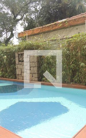 Apartamento à venda com 172m², 4 quartos e 3 vagasÁrea comum - Piscina