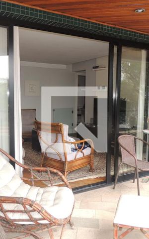 Apartamento à venda com 172m², 4 quartos e 3 vagasVaranda