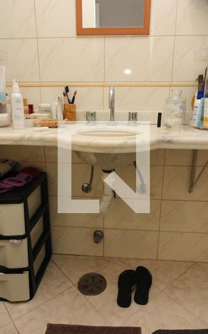 Apartamento à venda com 127m², 3 quartos e 2 vagas Apartamento à venda com 127m², 3 quartos e 2 vagasBanheiro 2