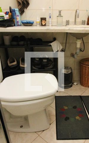Apartamento à venda com 127m², 3 quartos e 2 vagas Apartamento à venda com 127m², 3 quartos e 2 vagasBanheiro 1