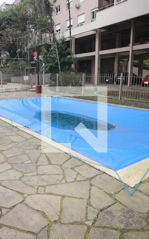 Apartamento à venda com 127m², 3 quartos e 2 vagas Apartamento à venda com 127m², 3 quartos e 2 vagasÁrea comum - Piscina