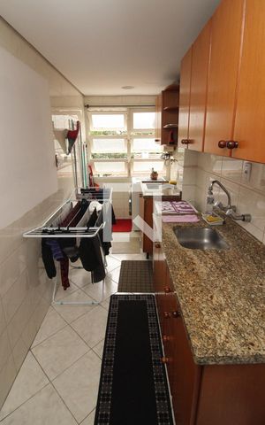 Apartamento à venda com 127m², 3 quartos e 2 vagas Apartamento à venda com 127m², 3 quartos e 2 vagasÁrea de Serviço