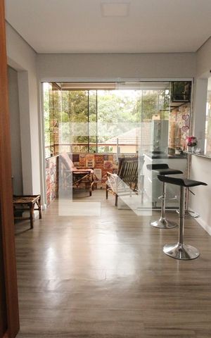 Apartamento à venda com 127m², 3 quartos e 2 vagas Apartamento à venda com 127m², 3 quartos e 2 vagasSala