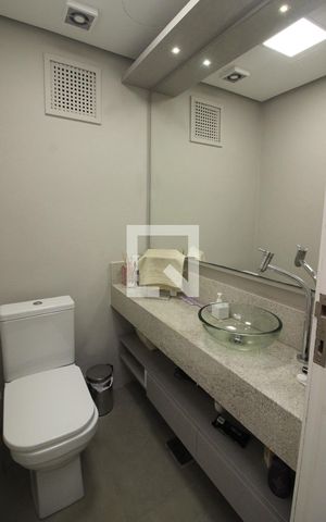 Apartamento à venda com 127m², 3 quartos e 2 vagas Apartamento à venda com 127m², 3 quartos e 2 vagasLavabo