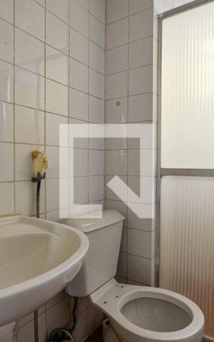 Apartamento à venda com 55m², 2 quartos e 1 vaga Apartamento à venda com 55m², 2 quartos e 1 vagaBanheiro