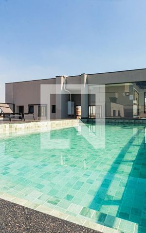 Apartamento à venda com 34m², 1 quarto e 1 vagaÁrea comum - Piscina