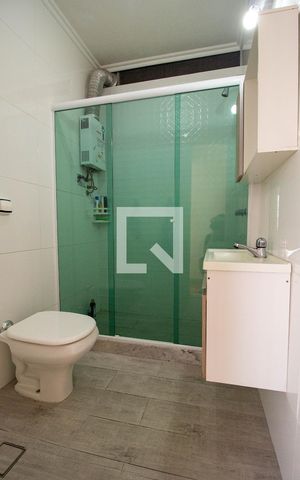 Apartamento à venda com 68m², 2 quartos e 1 vaga Apartamento à venda com 68m², 2 quartos e 1 vagaBanheiro Social