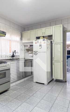 Casa à venda com 240m², 3 quartos e 2 vagasCozinha