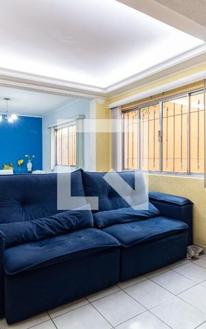 Casa à venda com 240m², 3 quartos e 2 vagasSala 1