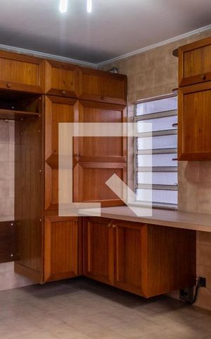 Casa à venda com 225m², 3 quartos e 3 vagas Casa à venda com 225m², 3 quartos e 3 vagasCozinha