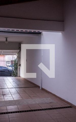 Casa à venda com 225m², 3 quartos e 3 vagas Casa à venda com 225m², 3 quartos e 3 vagasGaragem