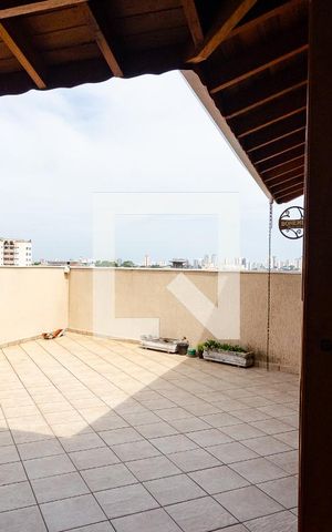 Casa à venda com 188m², 3 quartos e 4 vagas Casa à venda com 188m², 3 quartos e 4 vagasQuintal