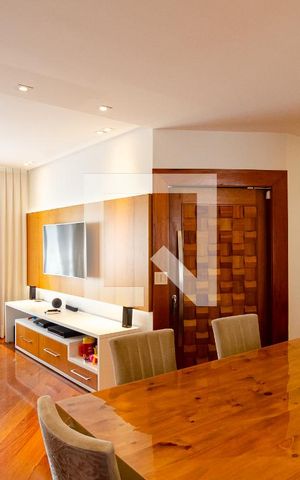 Casa à venda com 188m², 3 quartos e 4 vagas Casa à venda com 188m², 3 quartos e 4 vagasSala