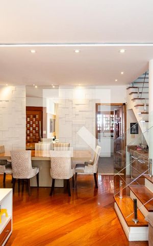 Casa à venda com 188m², 3 quartos e 4 vagas Casa à venda com 188m², 3 quartos e 4 vagasSala