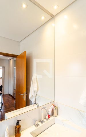 Casa à venda com 188m², 3 quartos e 4 vagas Casa à venda com 188m², 3 quartos e 4 vagasBanheiro 2 da Suíte 1